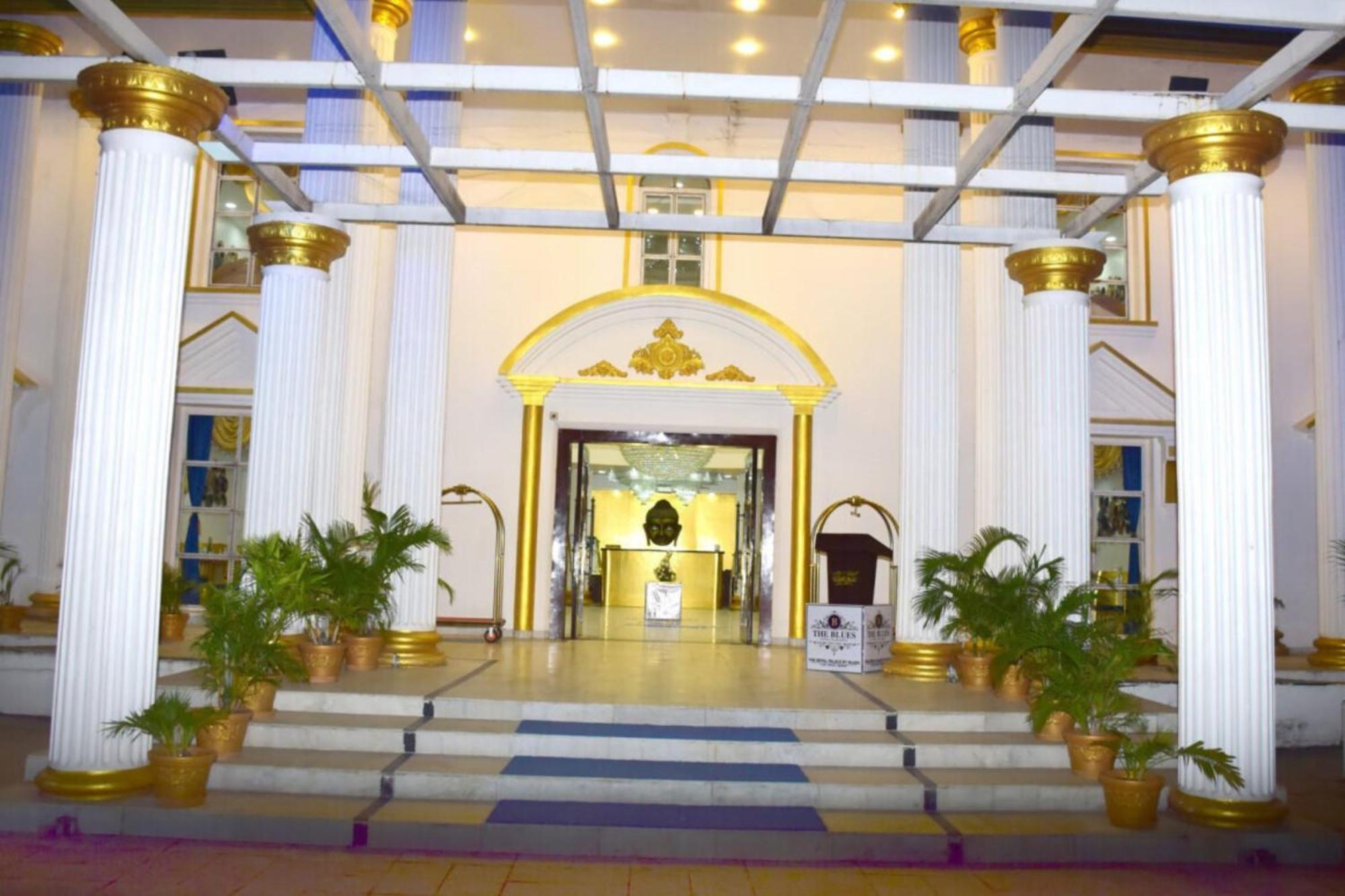 The Royal Palace 德瓦斯 外观 照片